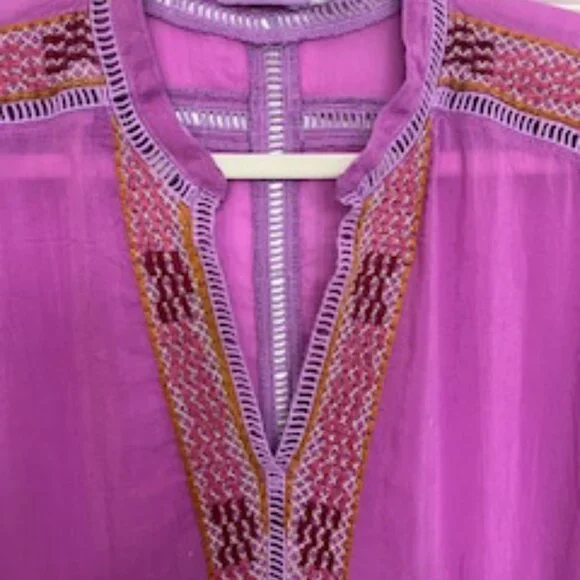 Johnny Was Stunning Embroidered Top Sz MED Purple - Picture 9 of 13
